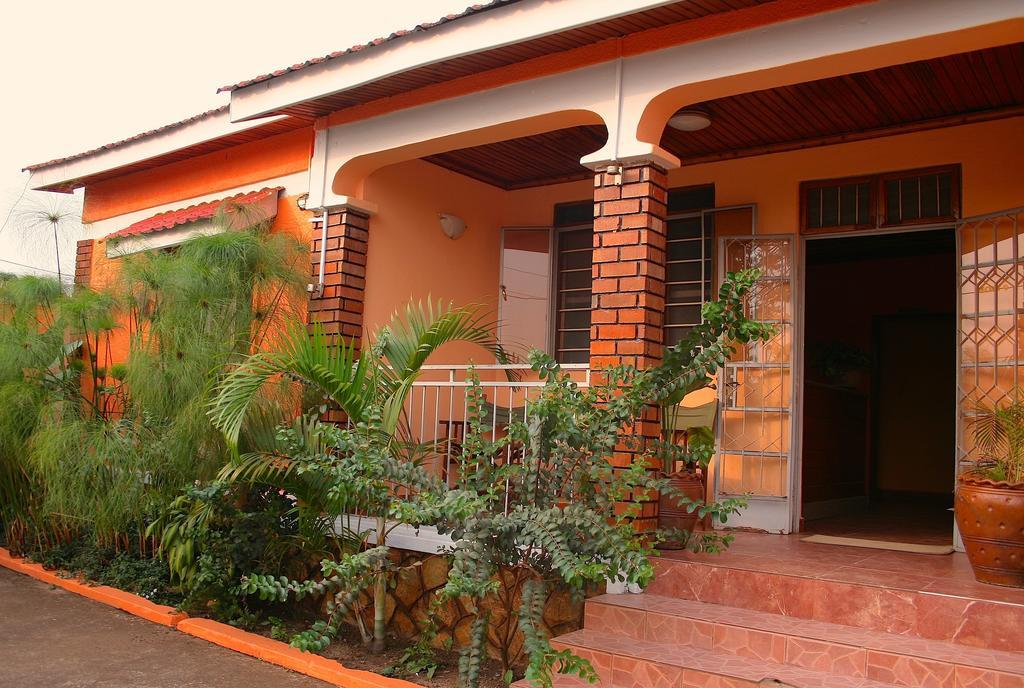 Hotel Acacia Kampala Extérieur photo