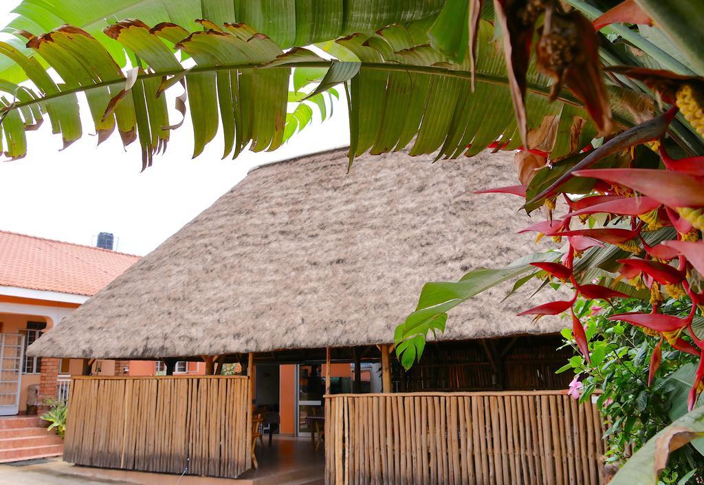 Hotel Acacia Kampala Extérieur photo