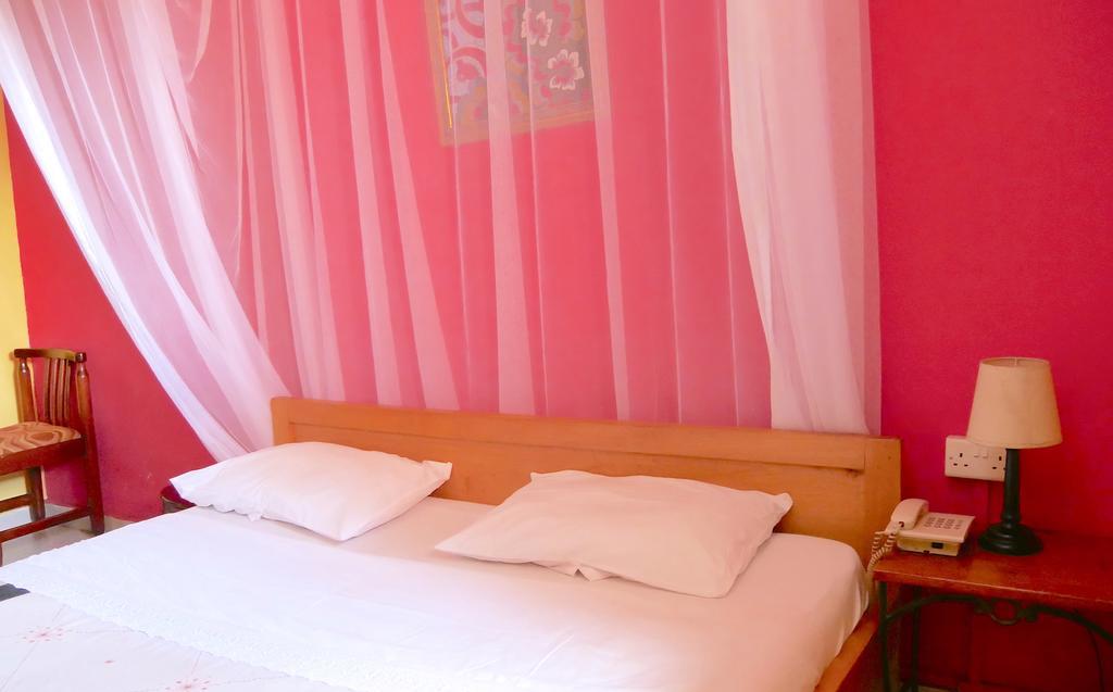 Hotel Acacia Kampala Extérieur photo
