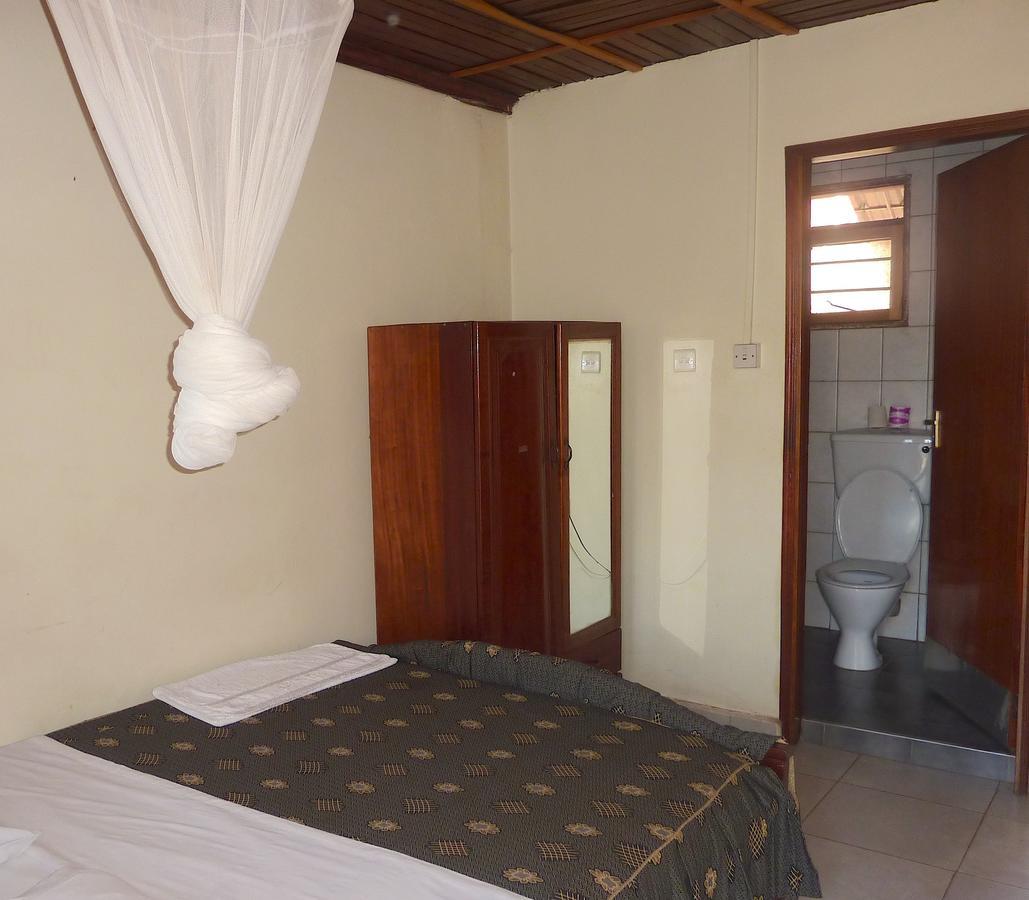 Hotel Acacia Kampala Chambre photo